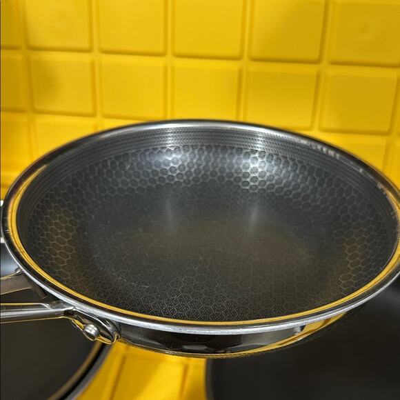 HEXCLAD 4 Piece Nonstick Stainless Steel Frying Pan Set 8 10 12 Wok $600 - Picture 10 of 11